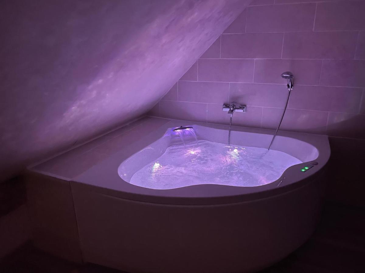 Le Nid D'Amour 2Pers / Wifi / Sauna Houssen Dış mekan fotoğraf